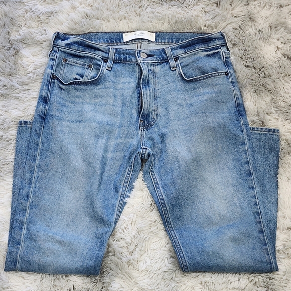 Hollister | Slim Straight | Medium Wash Jeans | W32 x L30 - Picture 2 of 9